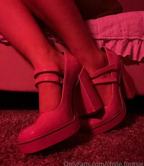 kayla footsie adult model images