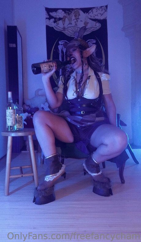 freefancycham star exclusive photo