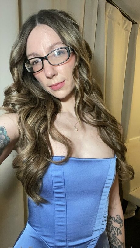 primetimeisla star sexy photos