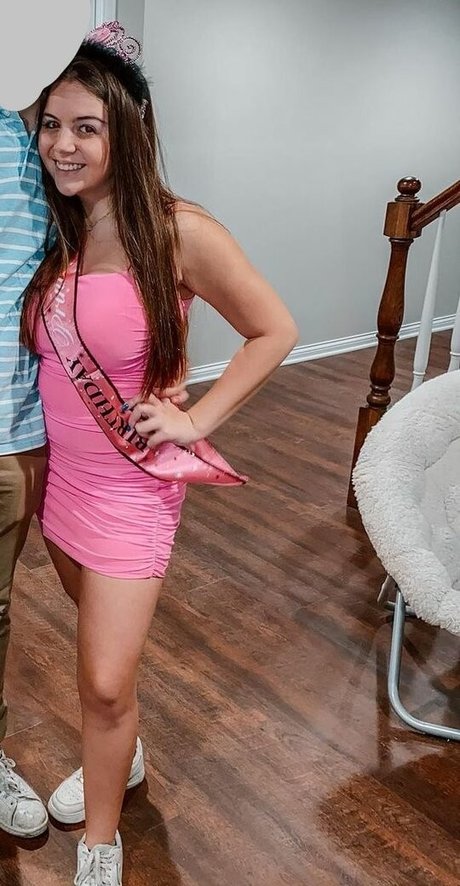 Kaylee S nude actress images