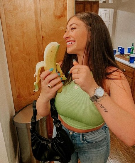 Nikki Kay high quality pornstar photo