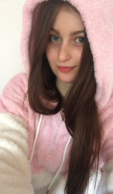 Lovelytinna model beautiful photo