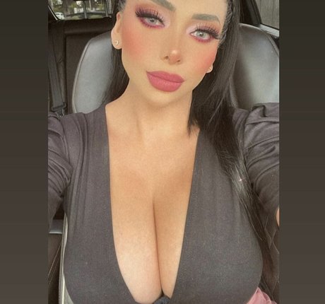 are mon erotic star photos