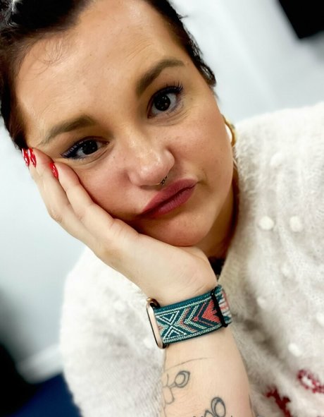 meadowbarefoot model high quality gallery