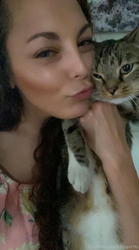 fr33sp1r1ts hot actress gallery