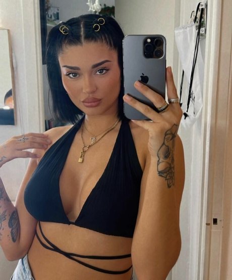 Graacii Morales model sexy pictures