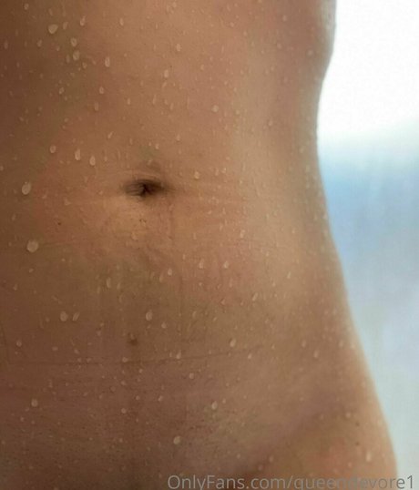 queendevore1 pornstar naked image