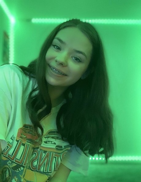 stoneybunni2 exclusive actress image