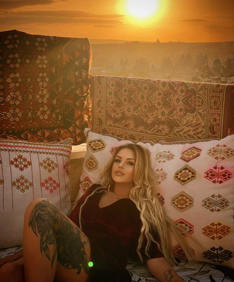 kellie mimi art star pics