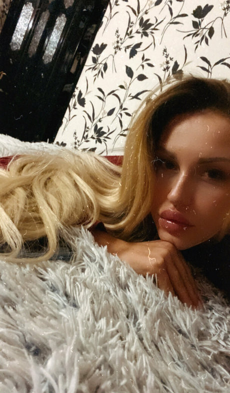 kellie mimi star perfect img