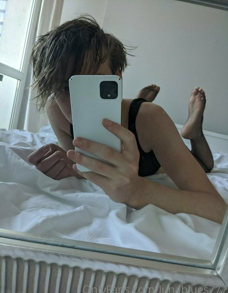 lunablues777 model beautiful photo