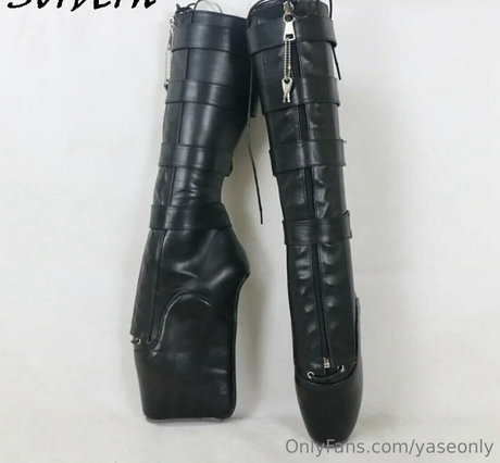 yaseonly erotic actress photos