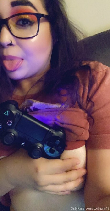 korinam18 erotic pornstar image