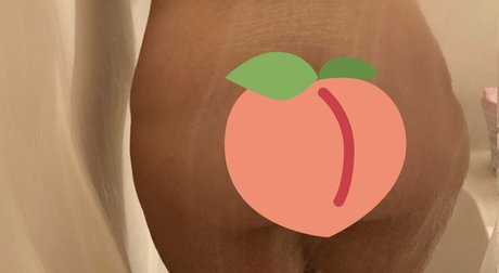 korinam18 pornographic star image