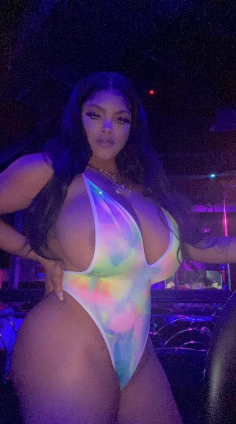 Lavish Styles model xxx archive