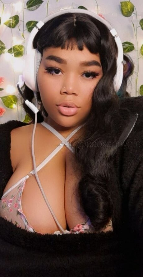 Babxannyy pornstar naked images