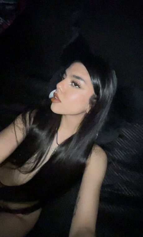 cyberiariley model pornographic pictures