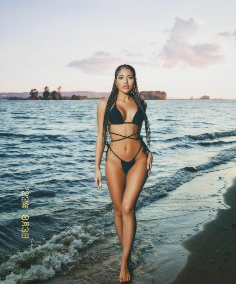 lopasssssss beautiful model image