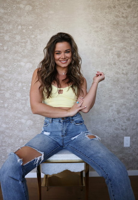 dessiem pornstar picture