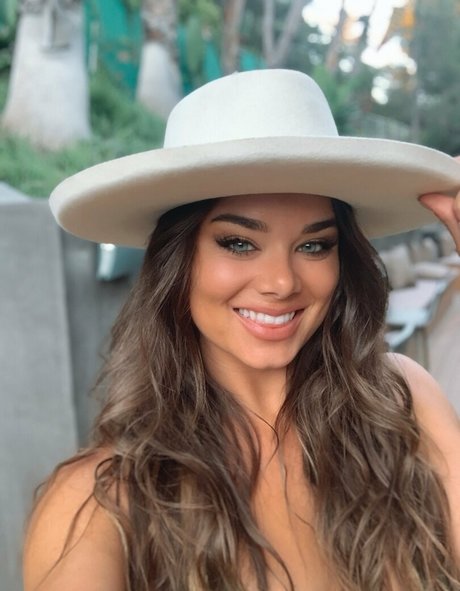 dessiem nudes model pic