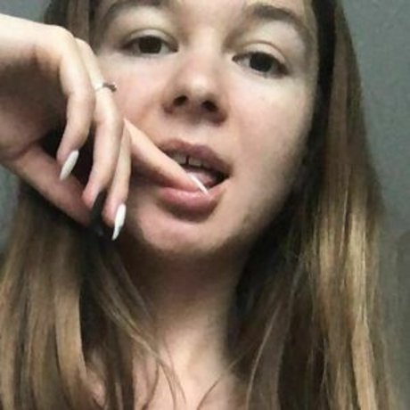 Stefani Kaleesy perfect model image