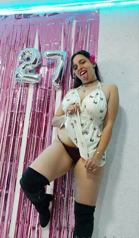 cheeks4cherry naked star pictures