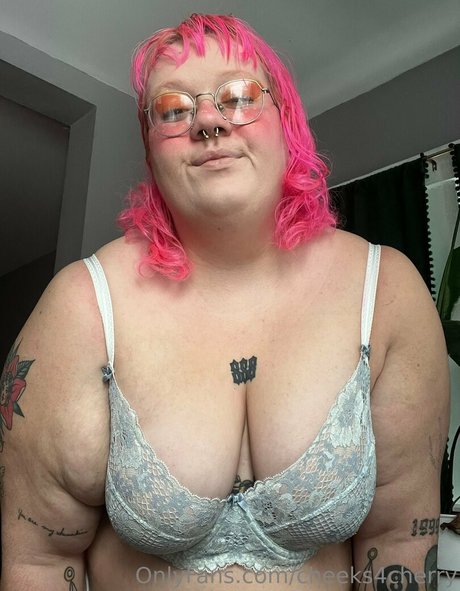 cheeks4cherry nude star picture