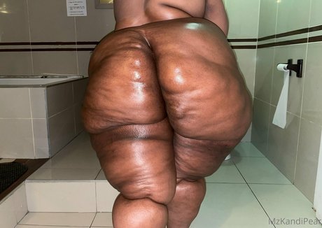 Kandi Pear model nudes gallery