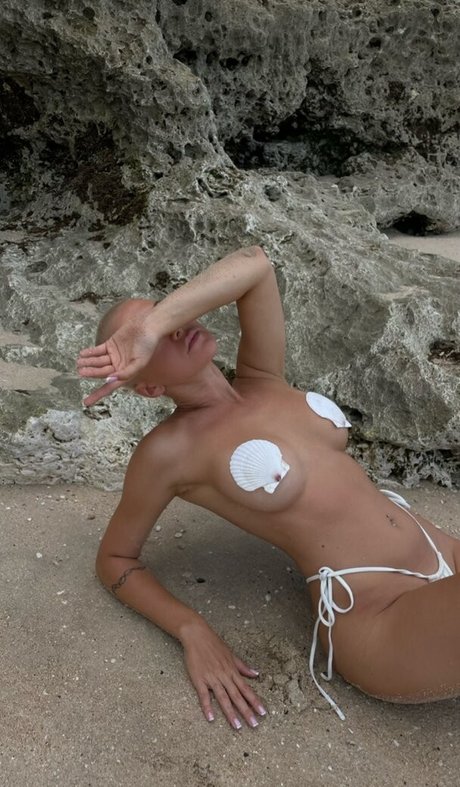 Laboredmantra928 best model image