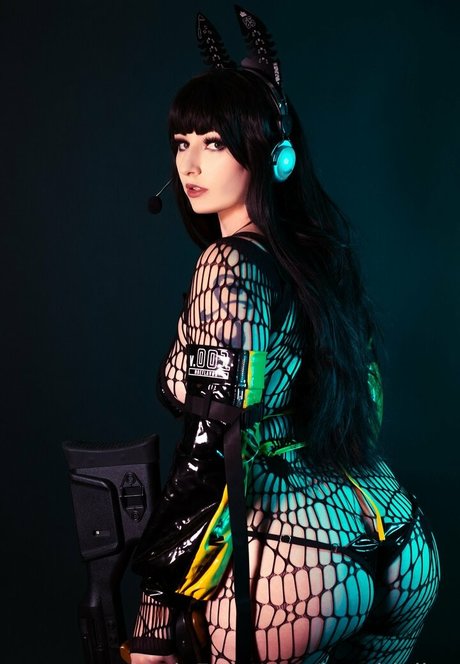 Bumblejinx adult model image