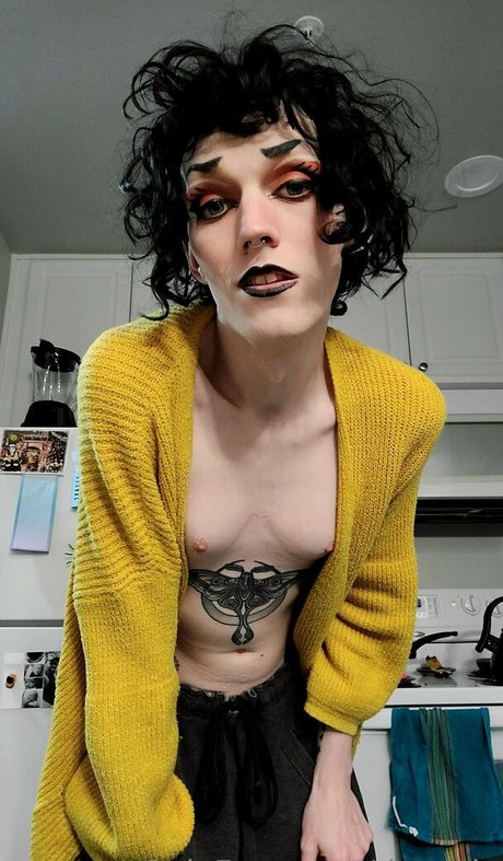 doxxxie erotic model pic