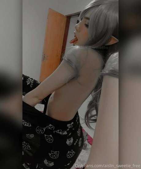 aislinsweetie erotic star images