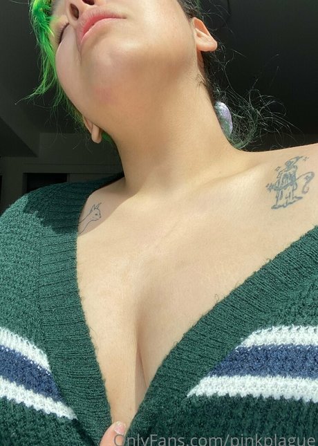 Pinkplague hot model image