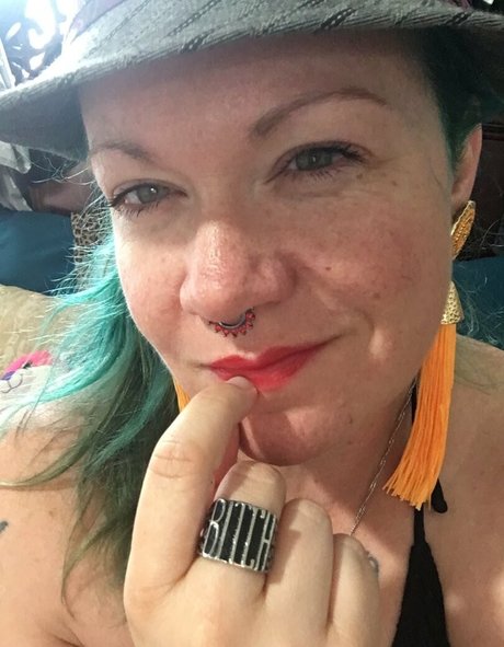 theapplejacked pretty pornstar photo