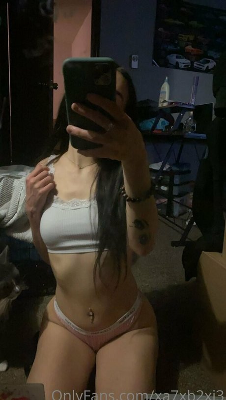 xa7xb2xi3 pornographic actress photo