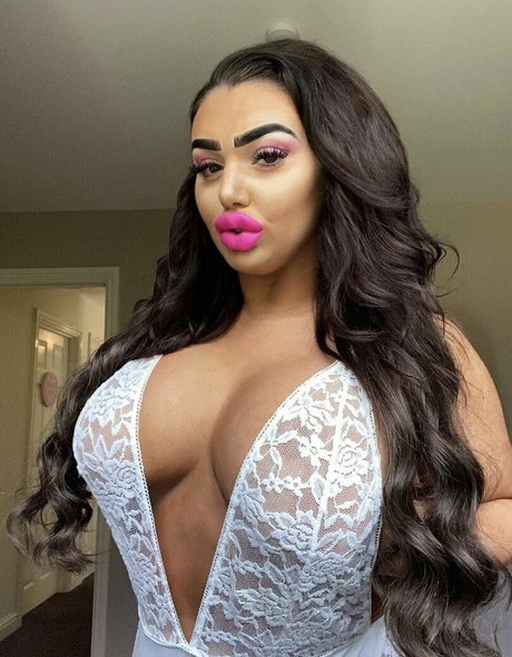 naughtybitchhh8 nice pornstar pictures