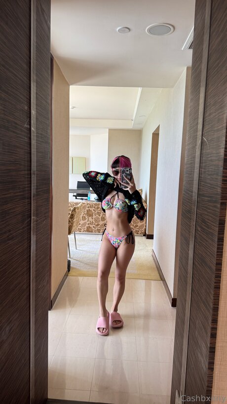 Cashbxnny adult star pics