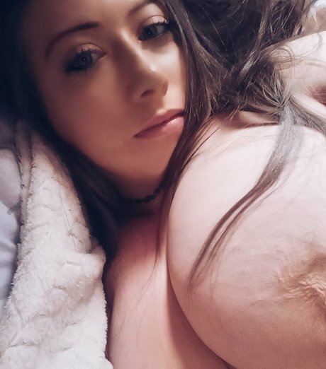 FacialTarget69 star naked picture