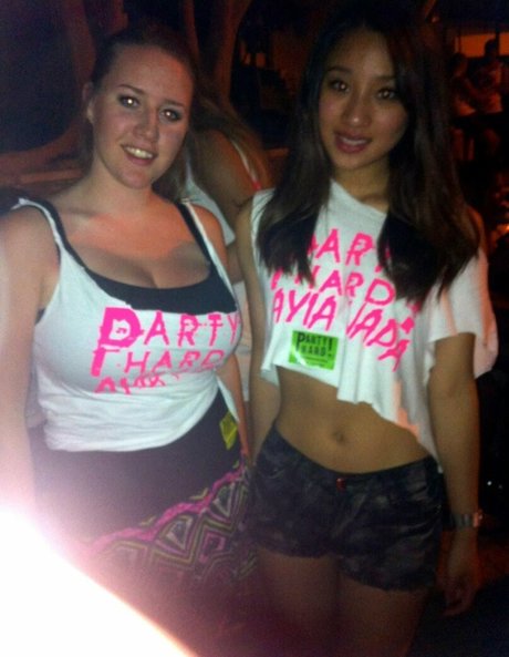 Maton Twins star erotic gallery