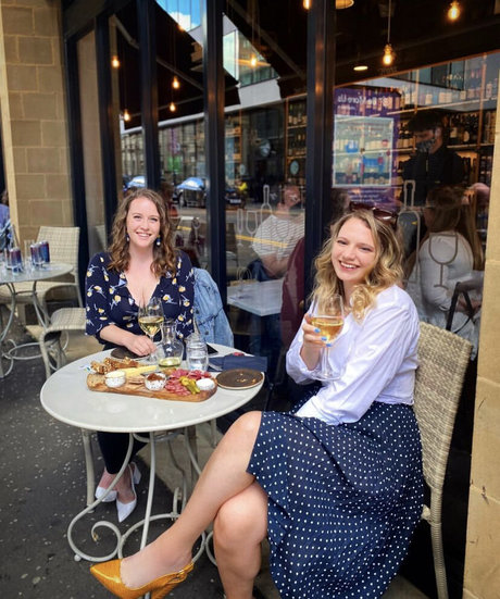 Maton Twins model adult pictures