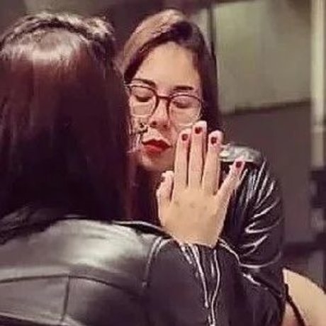 Rous Rochio22 porn actress photos