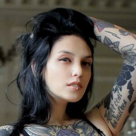 gay kissing onlyfans art porn pictures