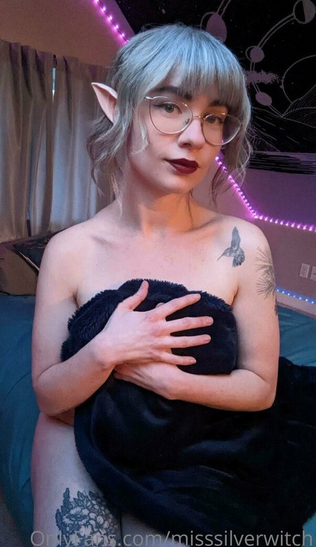 misssilverwitch art actress photo