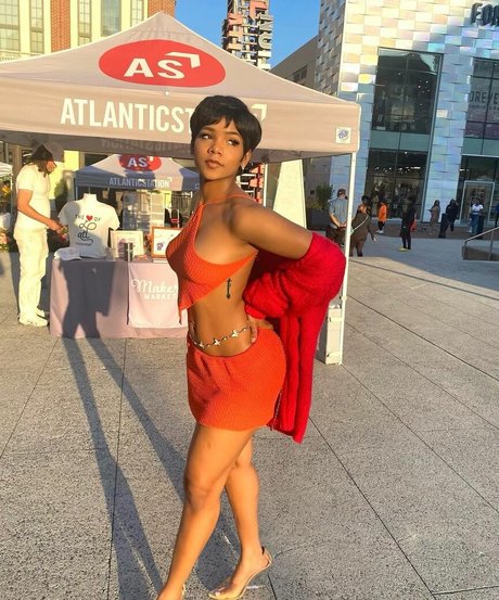 Nia no long best actress gallery