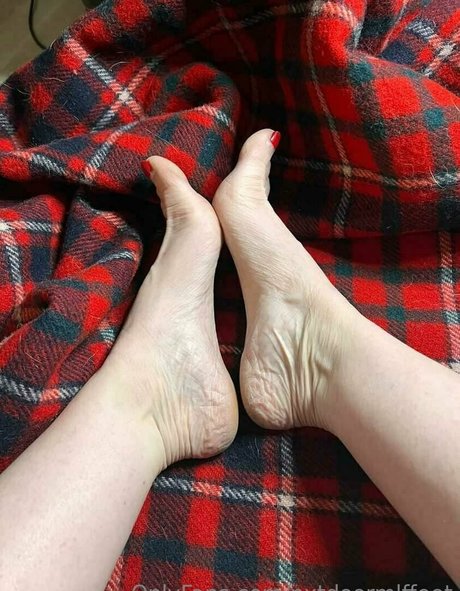 nxtdoormlffeet pornstar photos