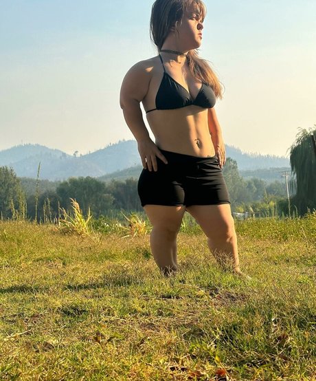 Jomini Dancer hot star archive