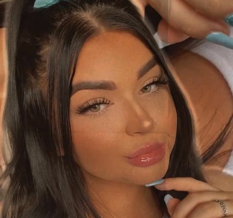 Katie Kerman beautiful actress pictures