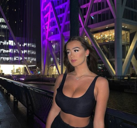 Camille Kathleen Bennetton model best archive