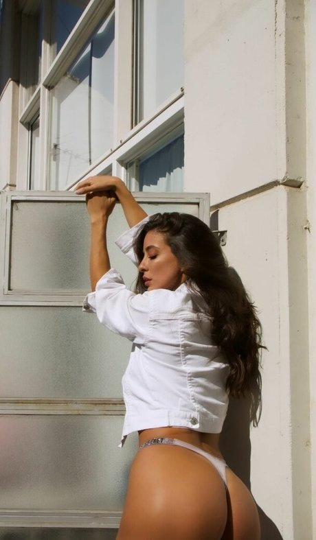 Maribel Fdez pornstar hot photos