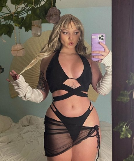 Silkylace0 hd pornstar galleries